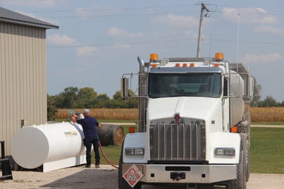 fuel delivery to clean fuel tank